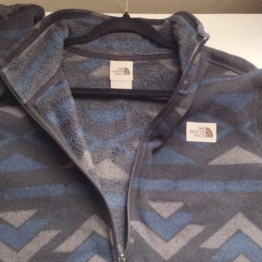 The North Face  Gordon Lyons Aztec 1/4 zip pullover M
